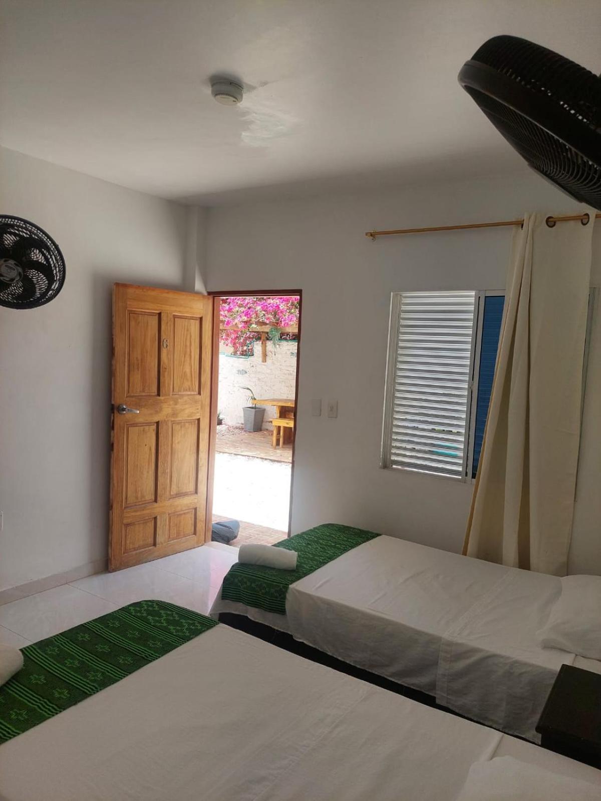 White Taganga Hotel Bagian luar foto