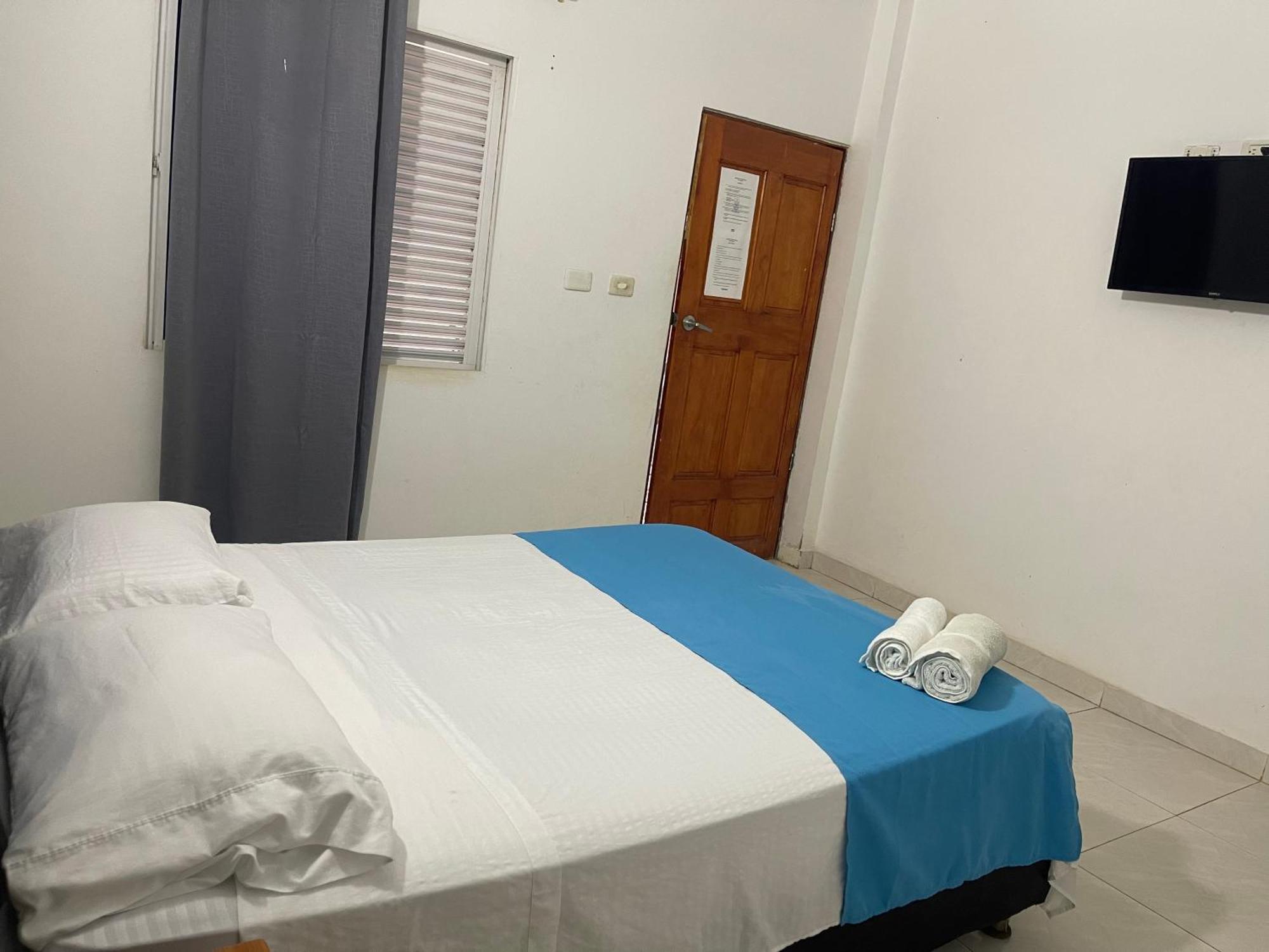 White Taganga Hotel Bagian luar foto