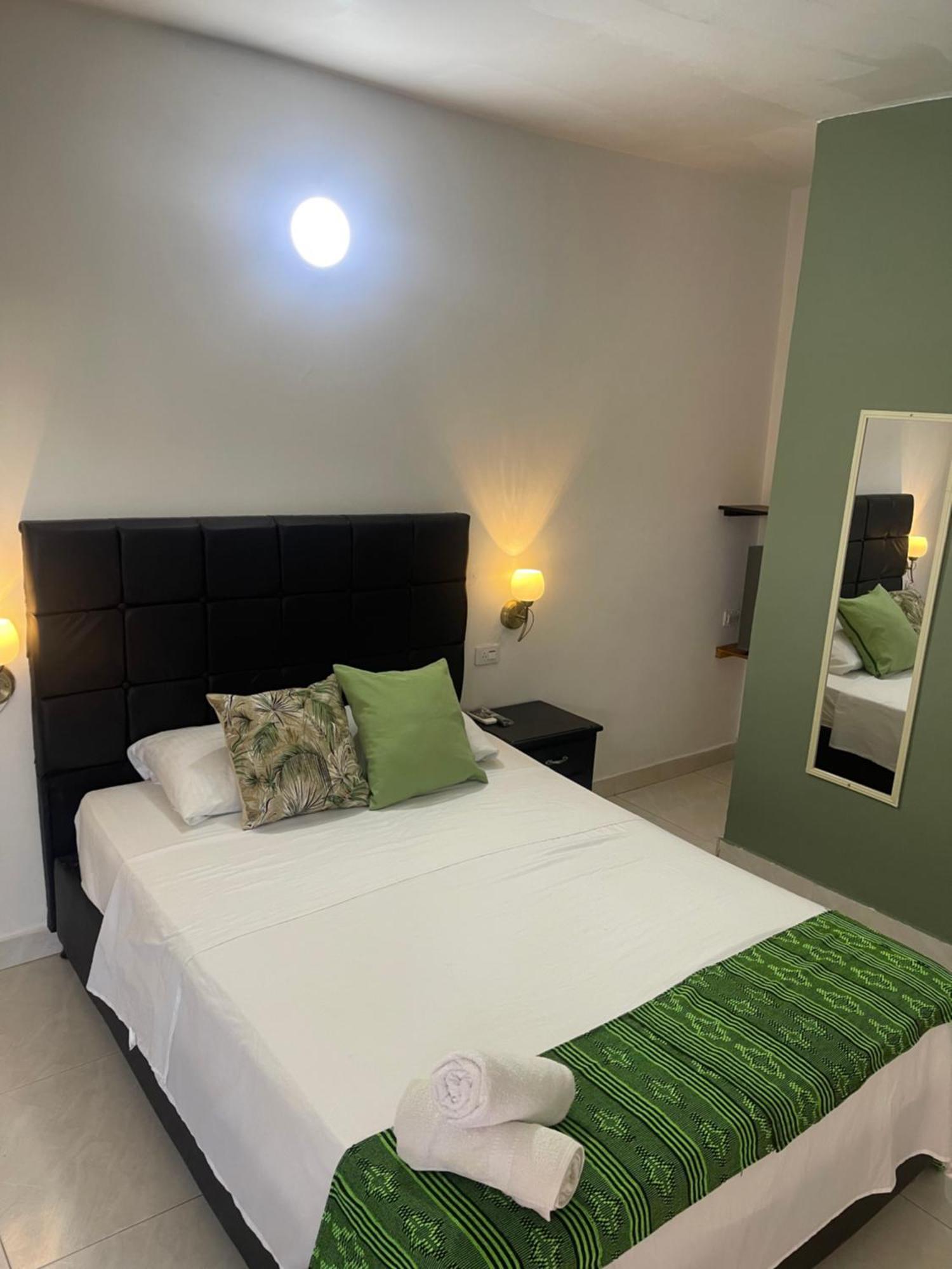 White Taganga Hotel Bagian luar foto