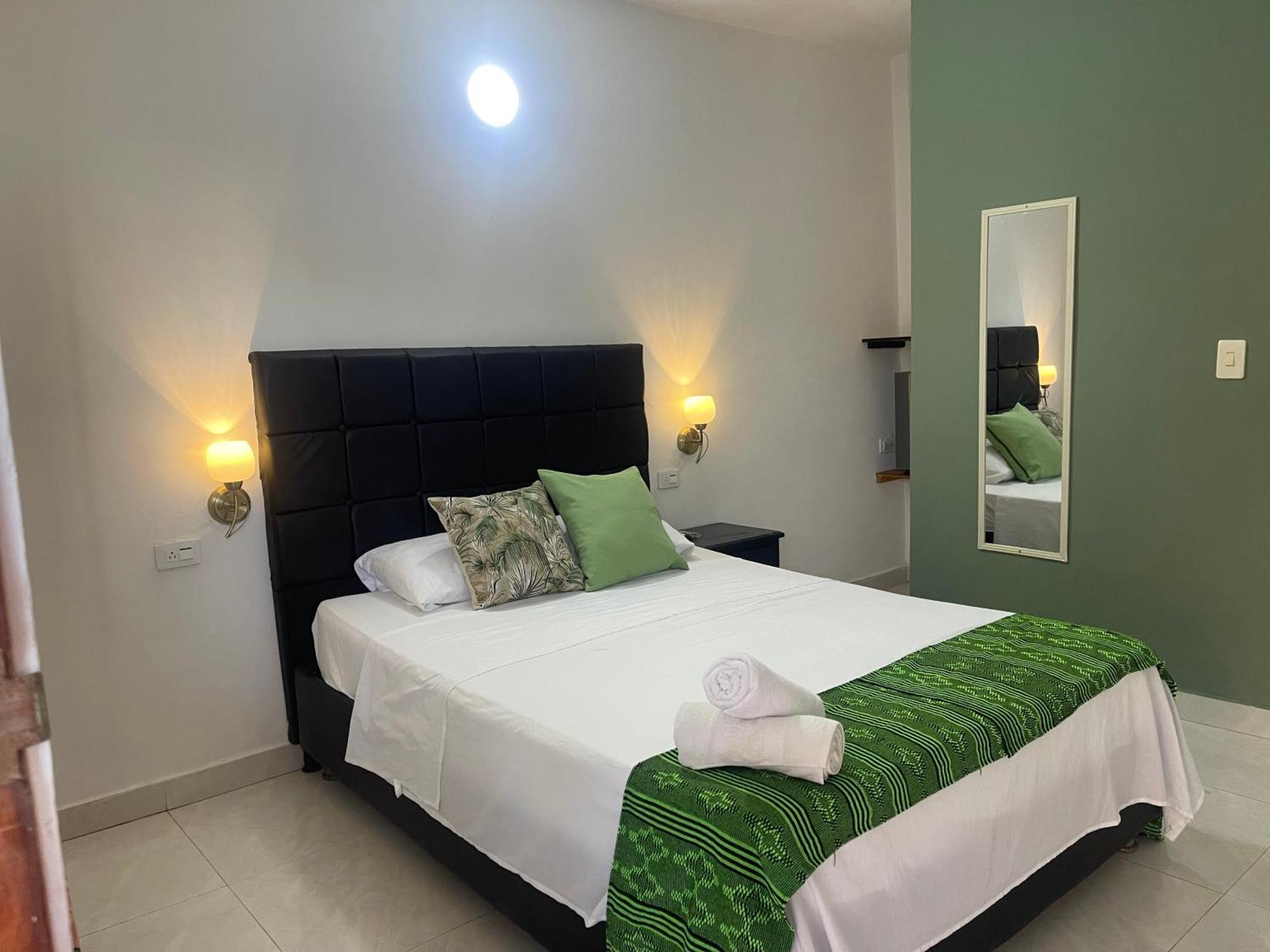 White Taganga Hotel Bagian luar foto